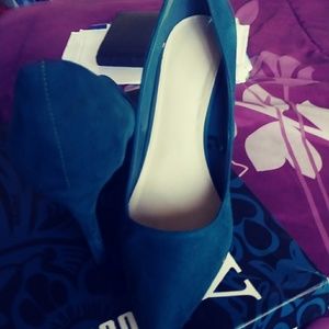 Basic heels size 10